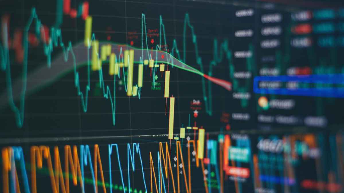 What is a trading indicator and how it helps you as a trader