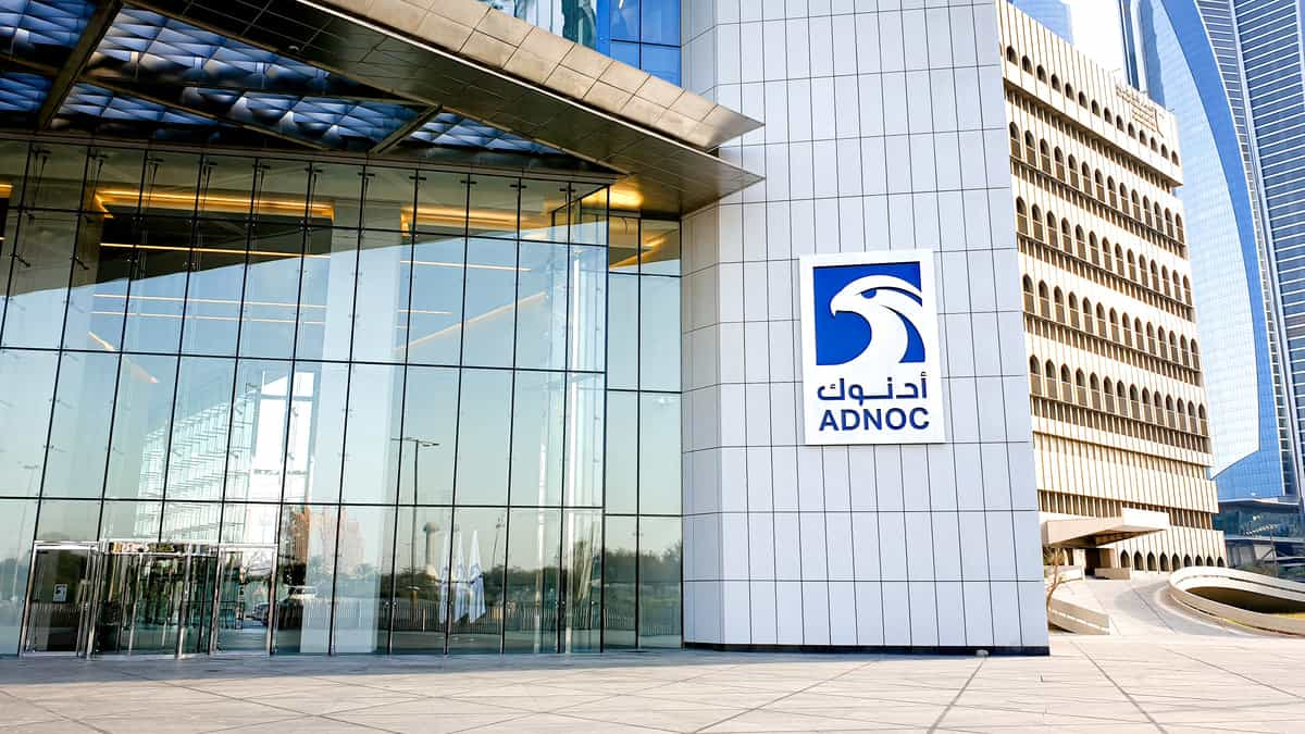 Adnoc-buidling-entrance-width-2000-format-JPEG.jpg