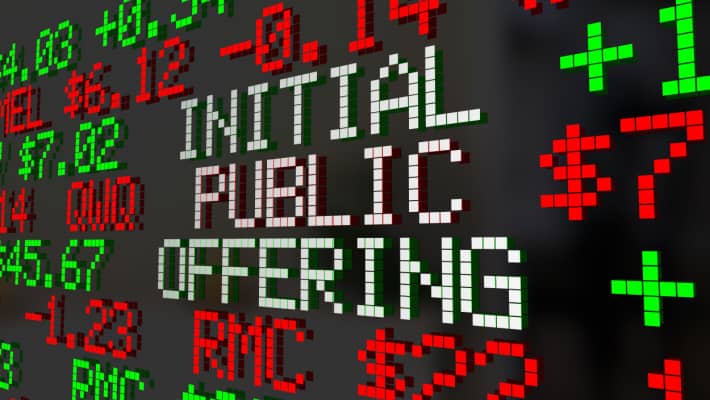 How is an initial public offering (IPO) priced?