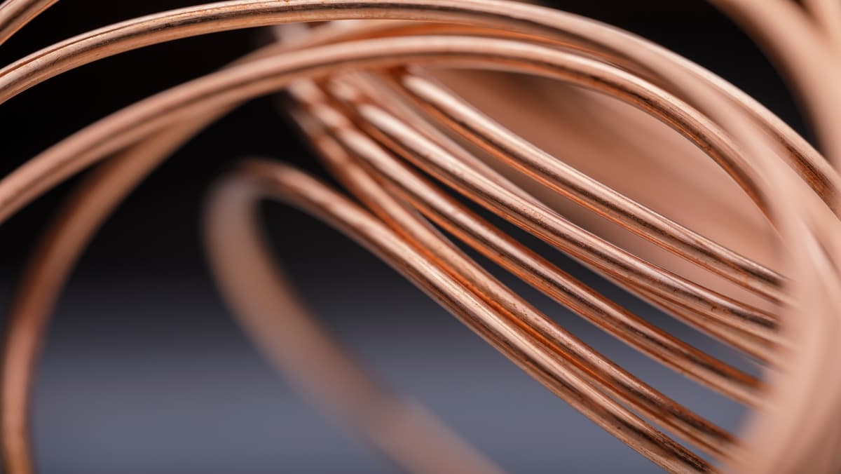 copper_wire_width_1200_format_JPEG.jpg