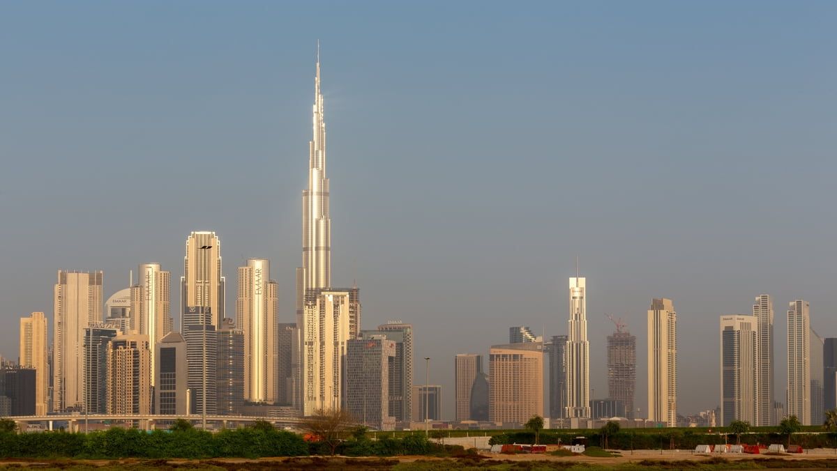 gold_uae_1200_format_jpg